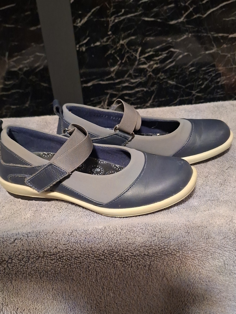 P.W. Minor Women’s Mary Jane Comfort Flats in Navy and Gray